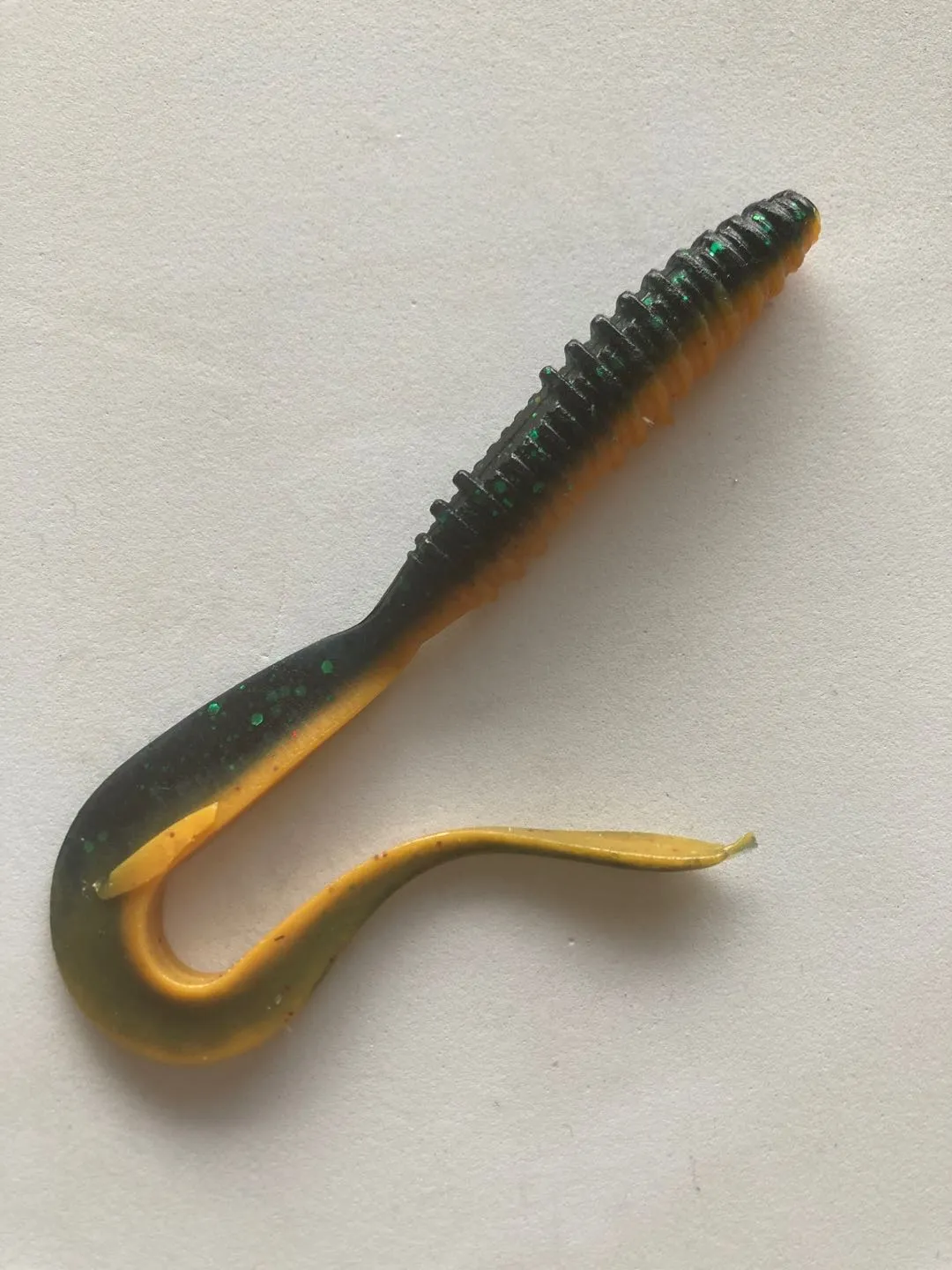 15pcs (3pks) Long Curl Tail Soft Plastic Lure Freshwater and Saltwater 10cm 4.6g 5 colors