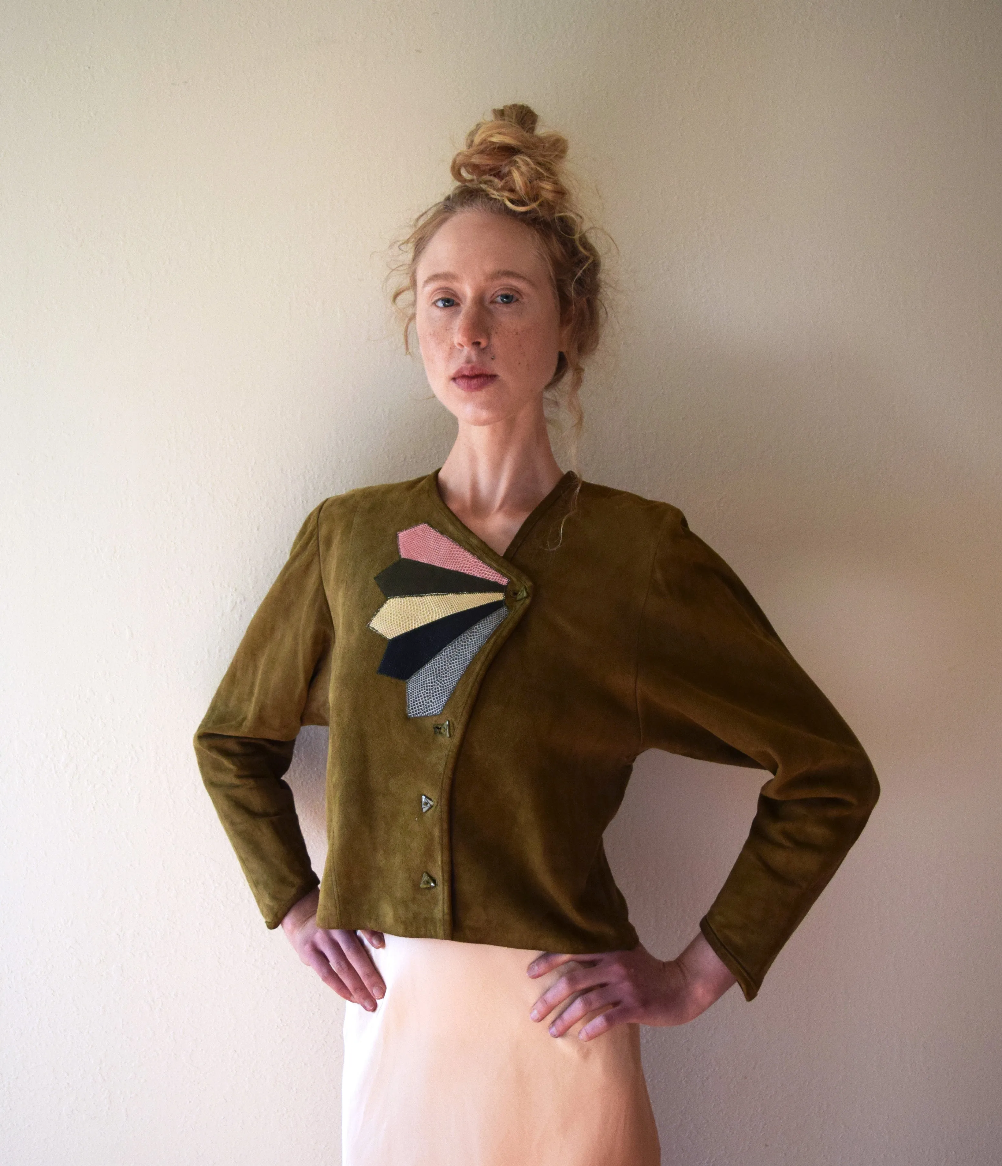 1930s 1940s vintage suede leather jacket . size small to medium