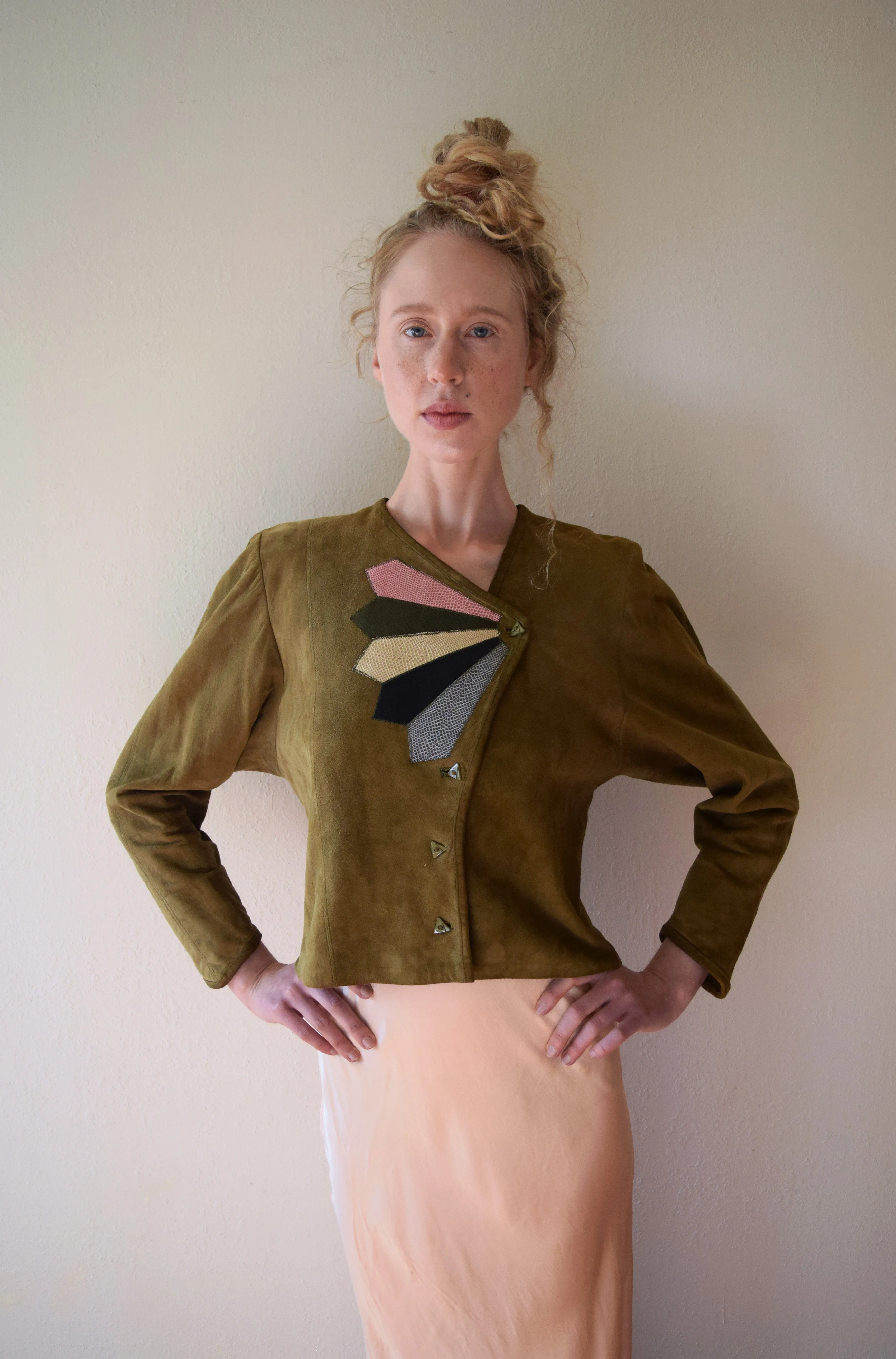 1930s 1940s vintage suede leather jacket . size small to medium