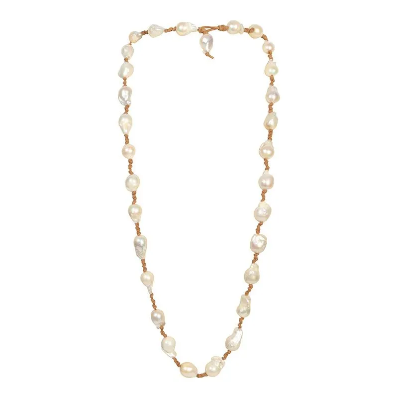 399-01-22 | BOHEMIAN KNOTTY (WHITE ON TAN) 42"