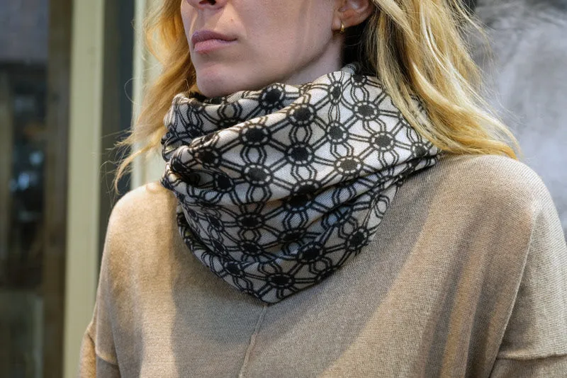 CASHMERE WOVEN SCARF