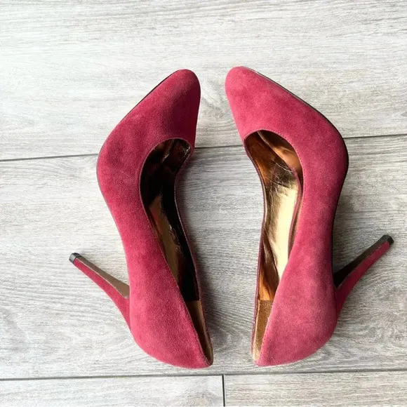Charles David Burgundy Suede Leather Pumps