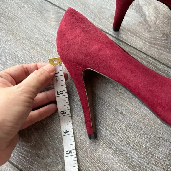 Charles David Burgundy Suede Leather Pumps