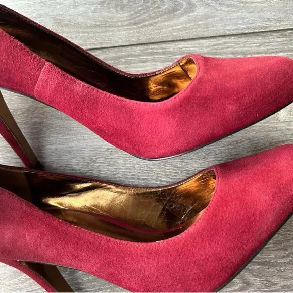 Charles David Burgundy Suede Leather Pumps