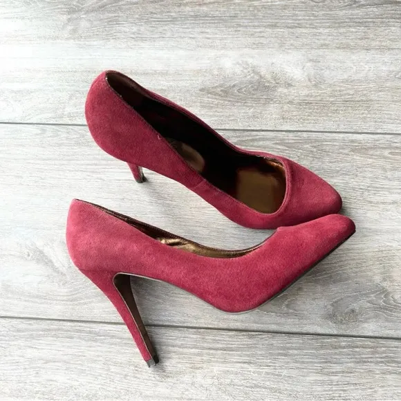 Charles David Burgundy Suede Leather Pumps