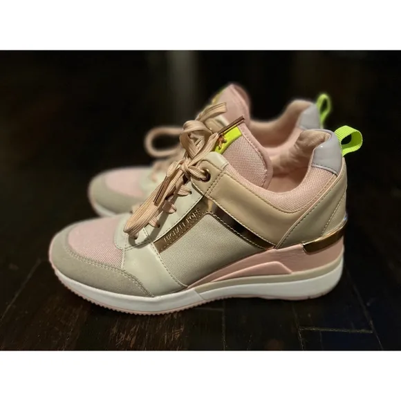 EUC Michael Kors Georgie Mixed-Media Trainer size 6.5M