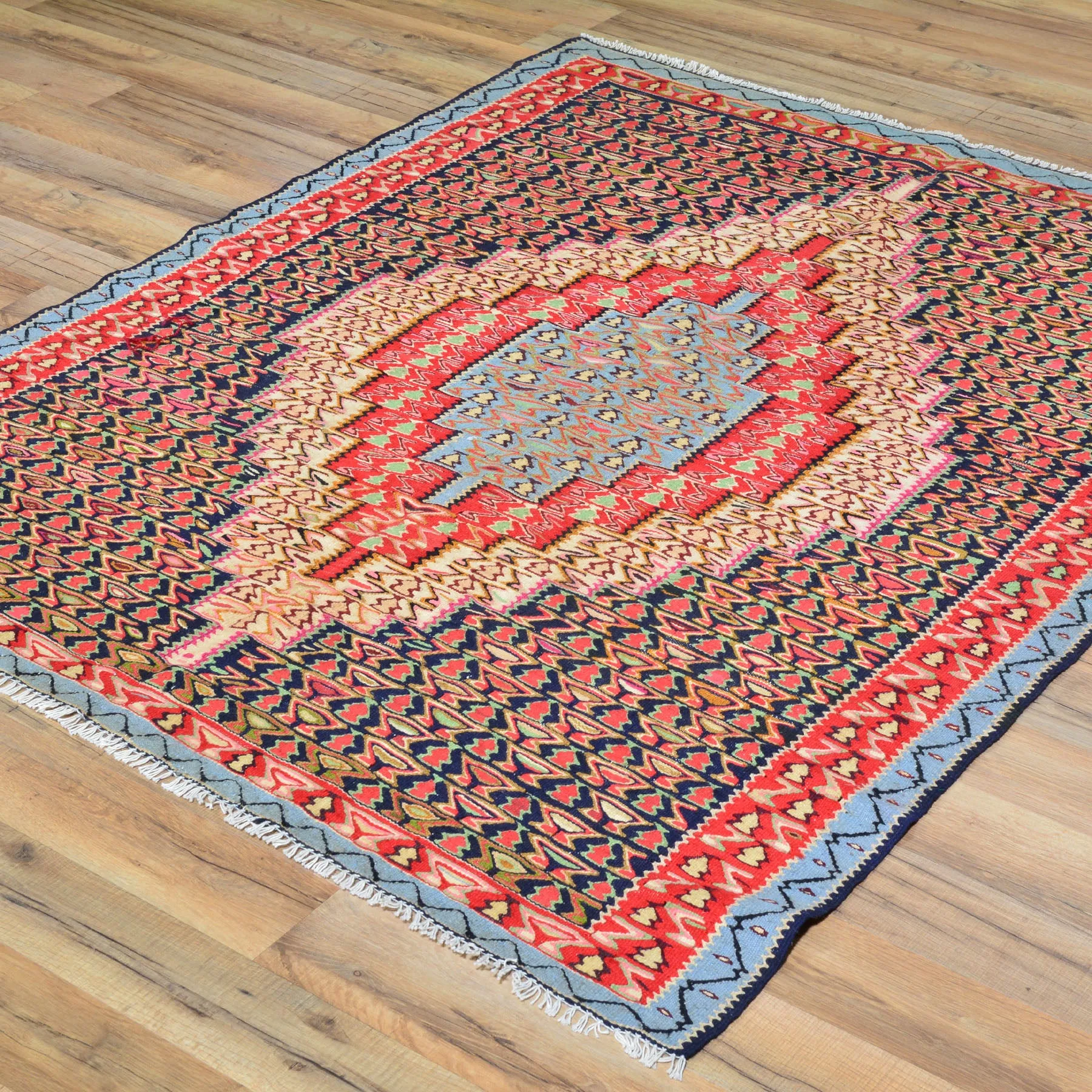 Hand-Woven Persian Sennah Kilim Geometric Design Wool Rug (Size 4.0 X 4.10) Cwral-7686