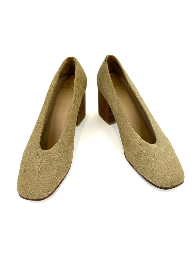 Huma Blanco Calf Hair Glove Pumps