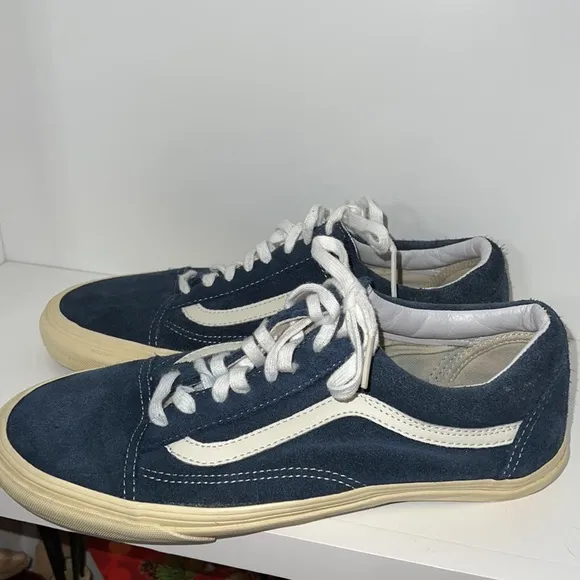 Mens Blue and white suede Vans Size 11