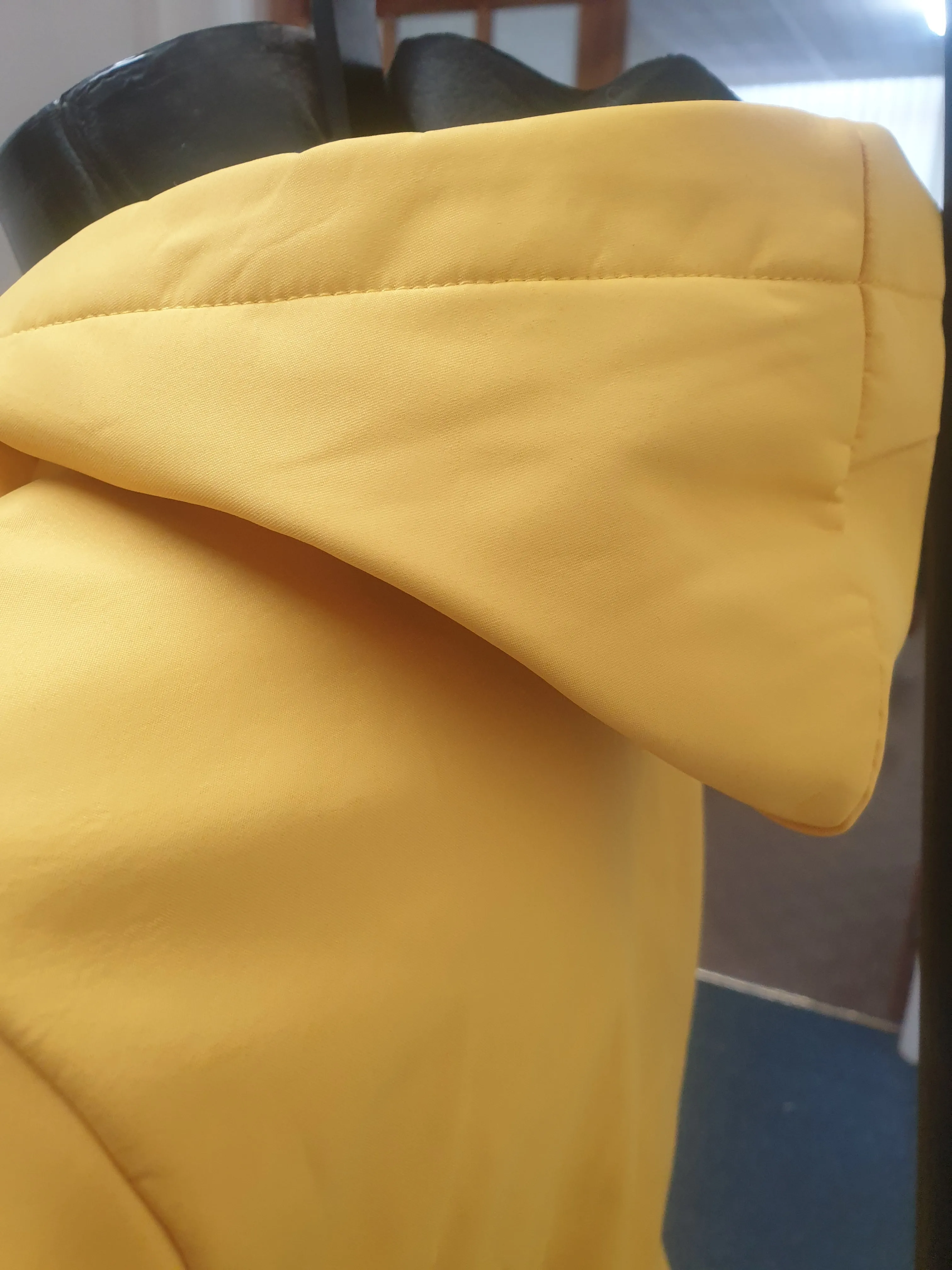 NEW WITH TAGS Yellow HKM showerproof jacket FREE POSTAGE 🟢