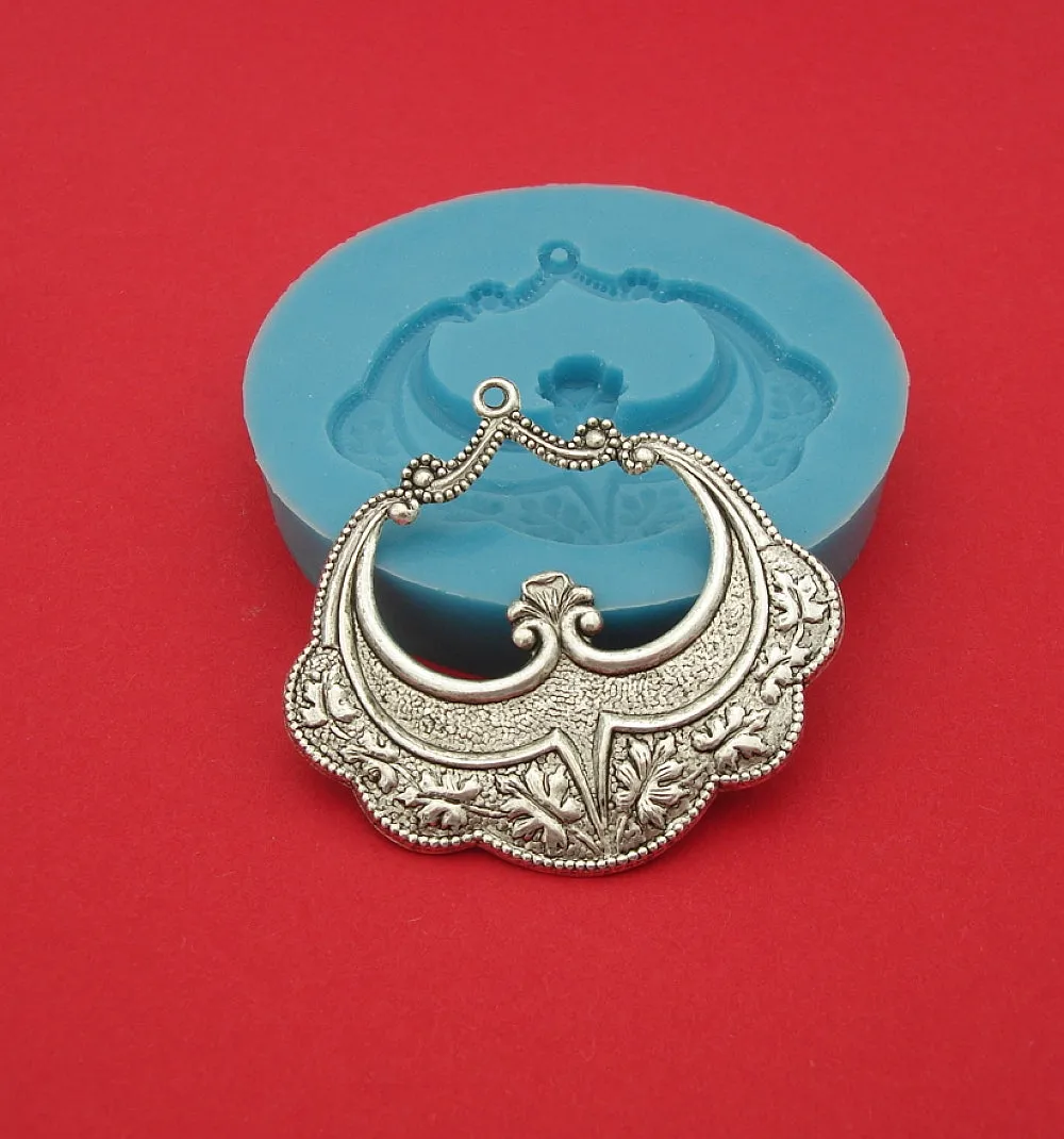 Silicone Mold Oak Leaf Pendant Jewelry Making Resin Polymer Clay.