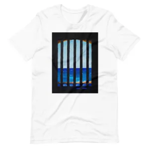 Ventana en el Castillo de San Cristóbal T-Shirt
