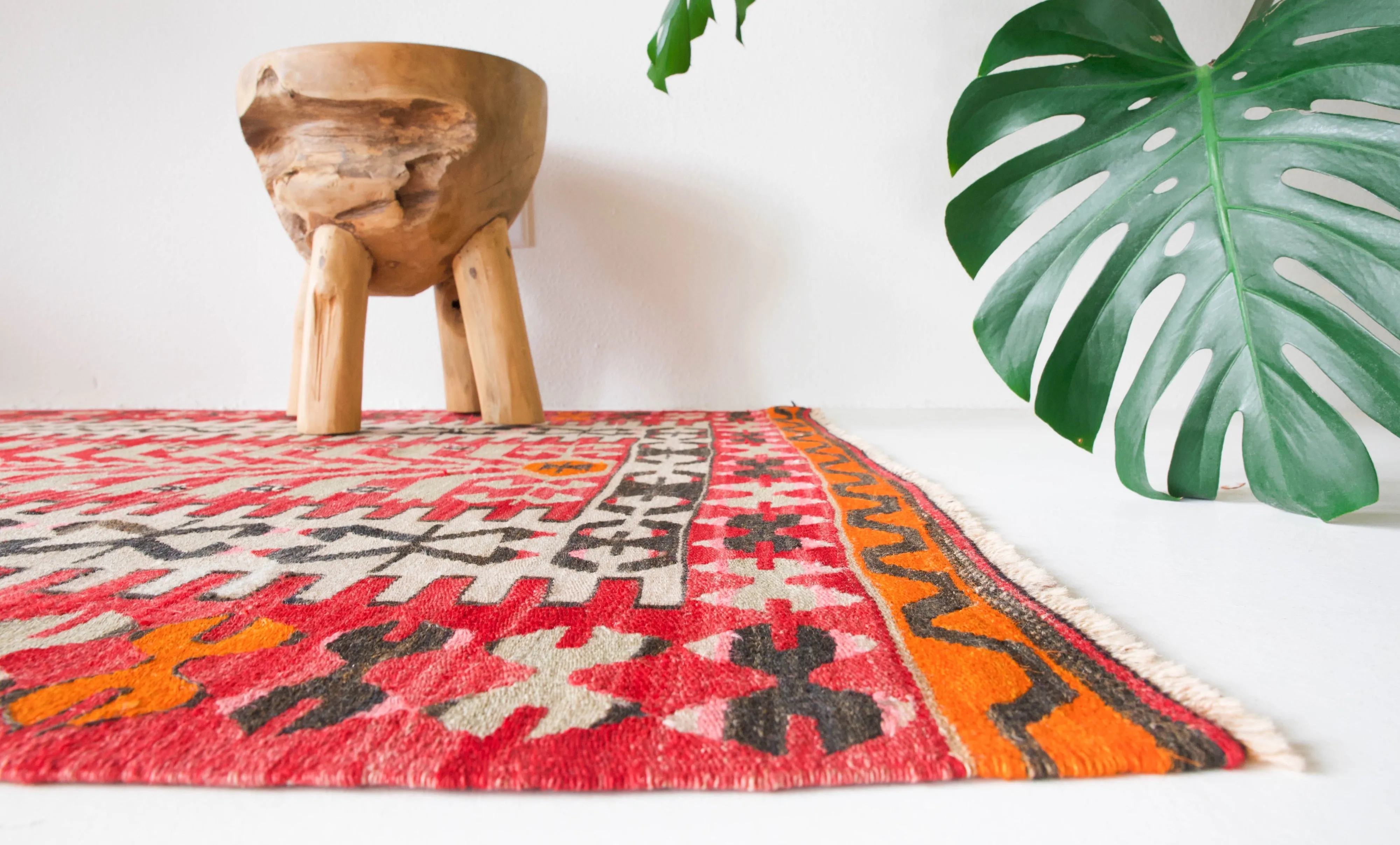Vintage western Anatolian Kilim Rug 3'9"x5'2"