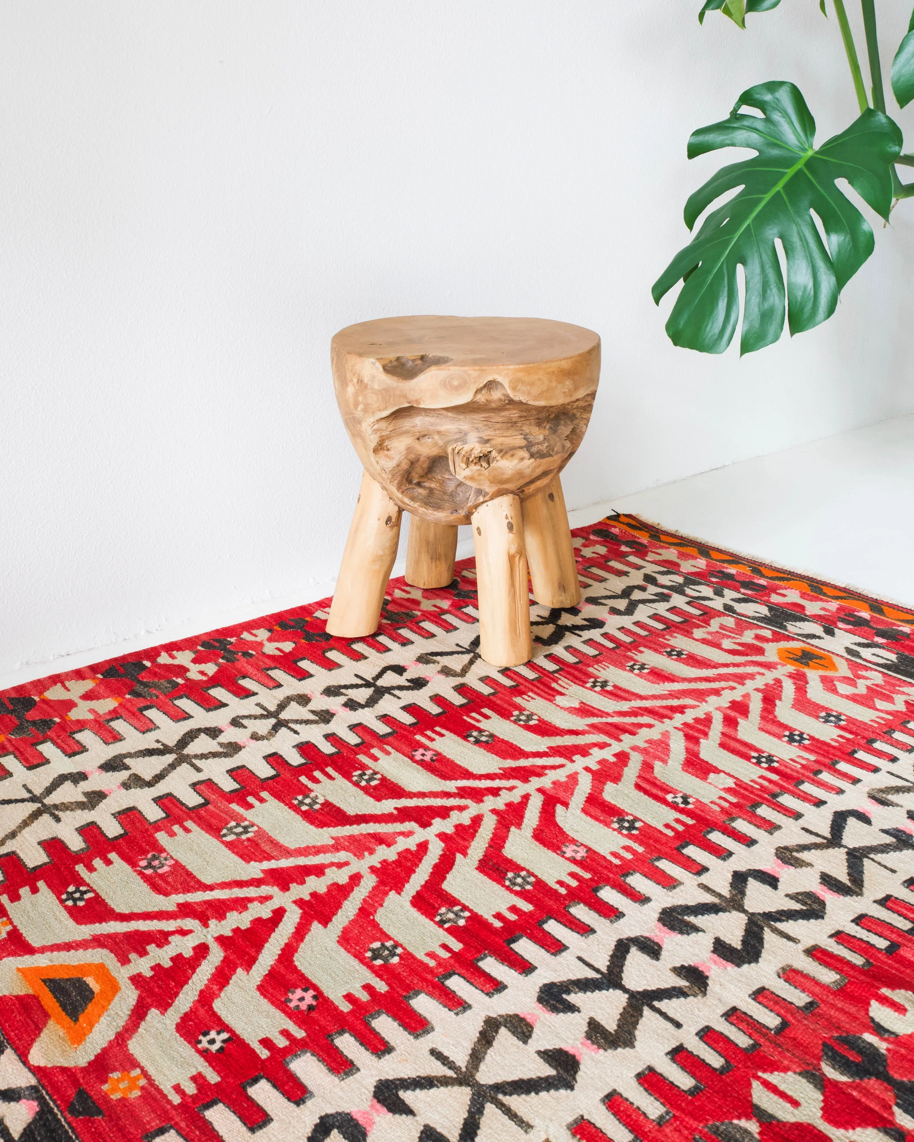 Vintage western Anatolian Kilim Rug 3'9"x5'2"