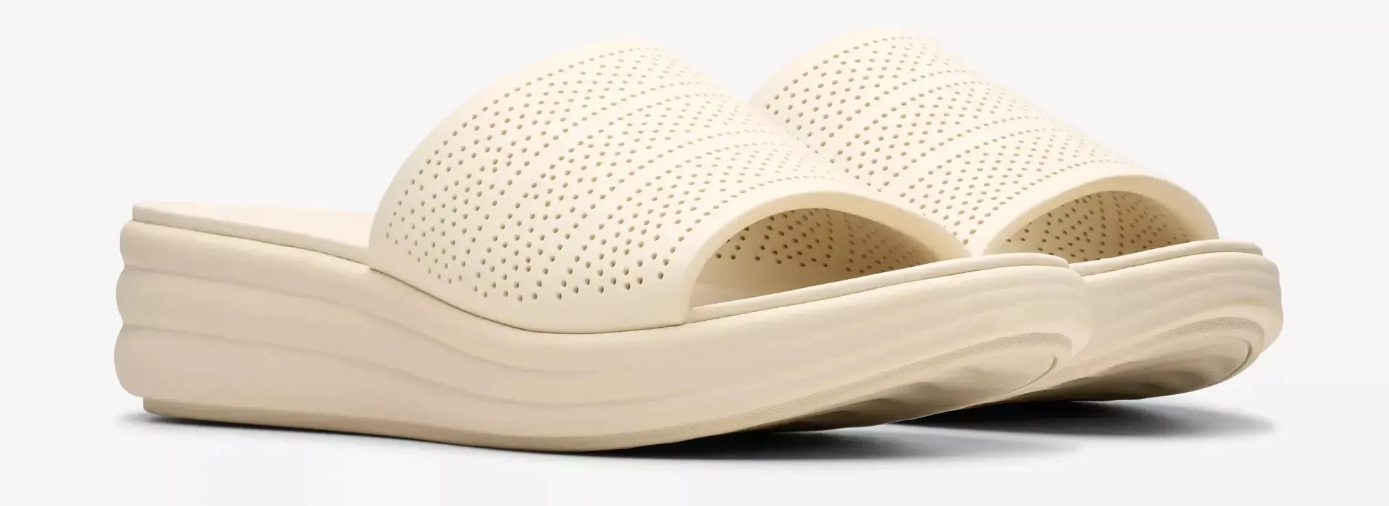 Women's Clarks Drift Twist Cloudsteppers™ – Lightweight Slip-On Comfort Sandals